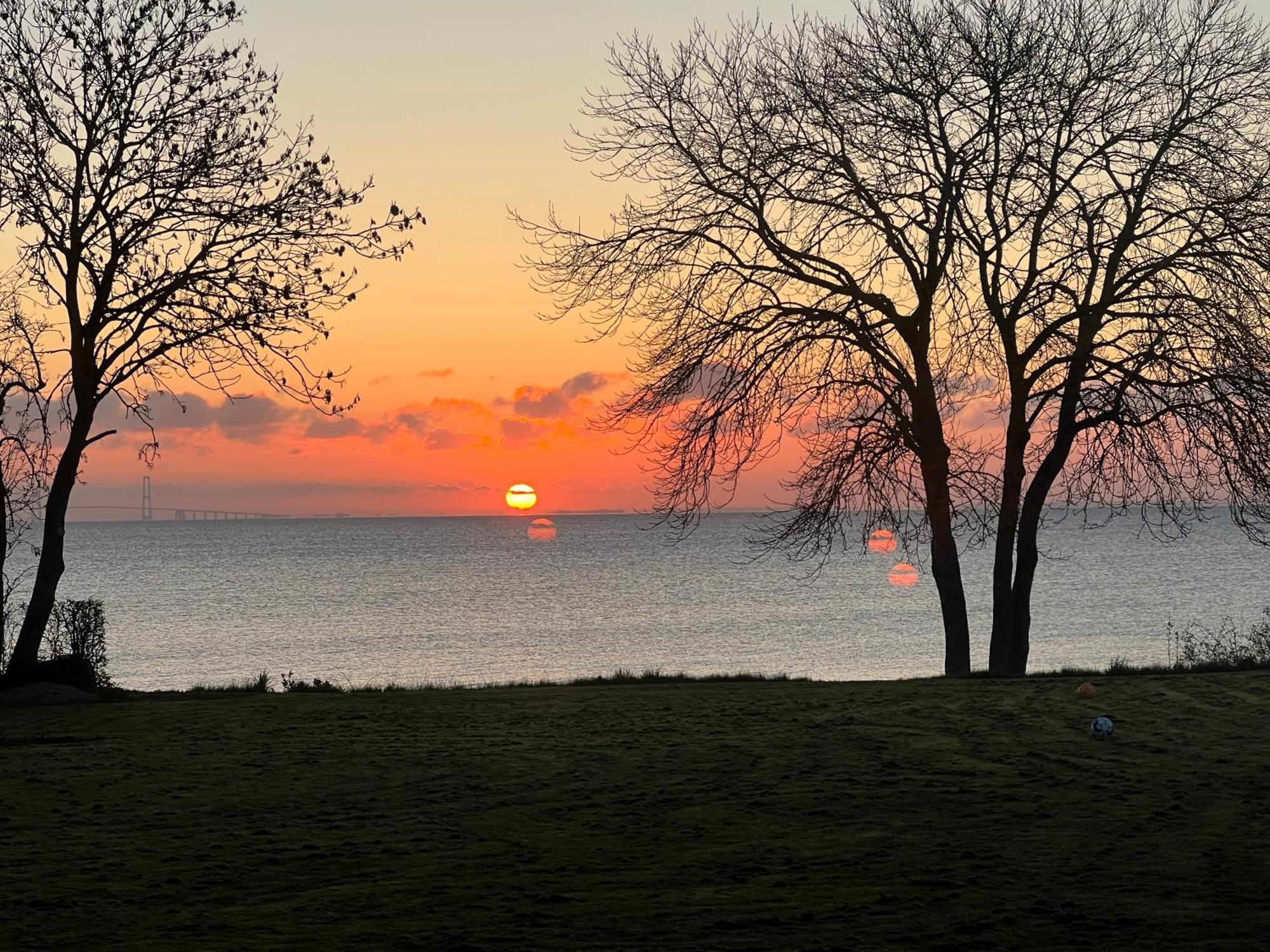Sea View House All Year - Renovated 2024 Villa Frorup Bagian luar foto